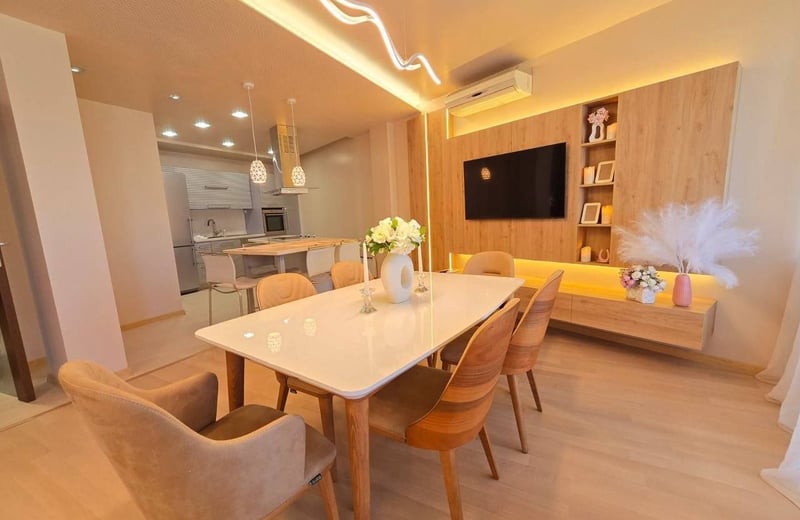 Miete einer geräumigen 4-Zimmer-Wohnung in St. St. Constantine and Helena, Varna, Bulgarien